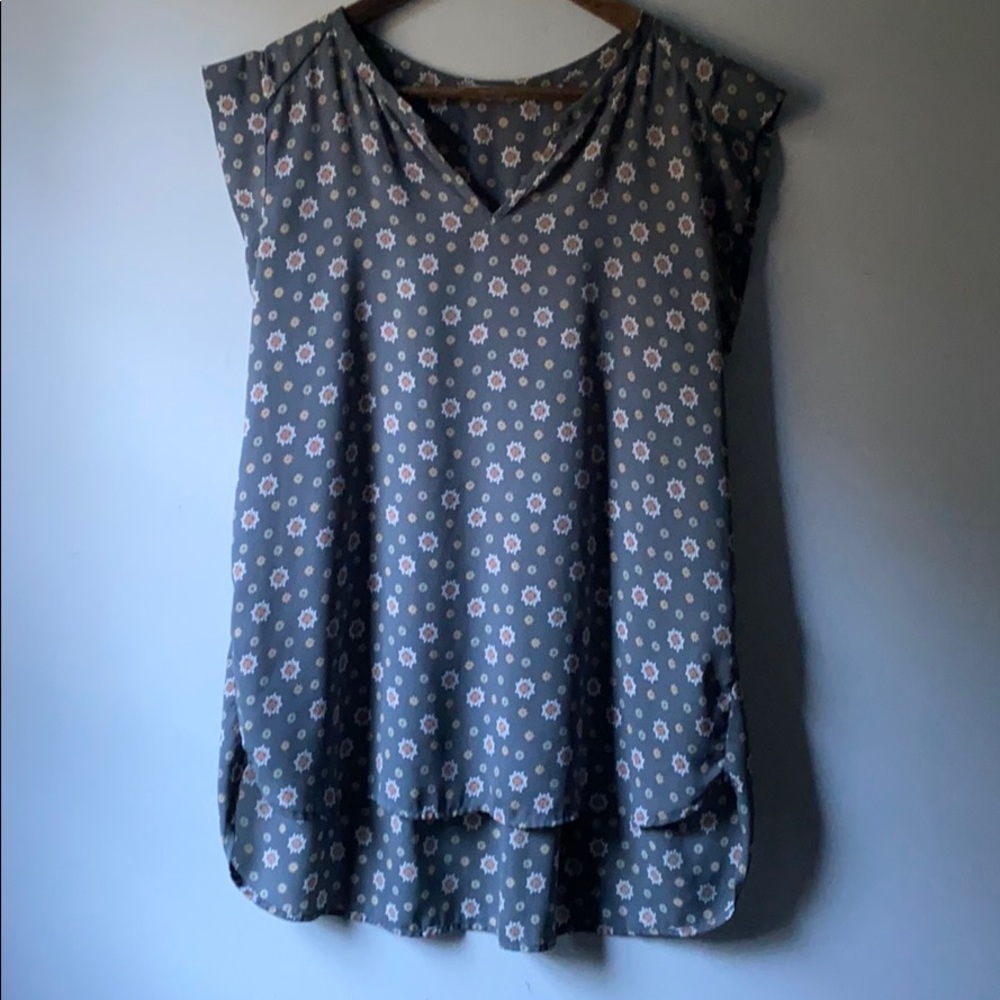 Pleione Hi Lo Blouse